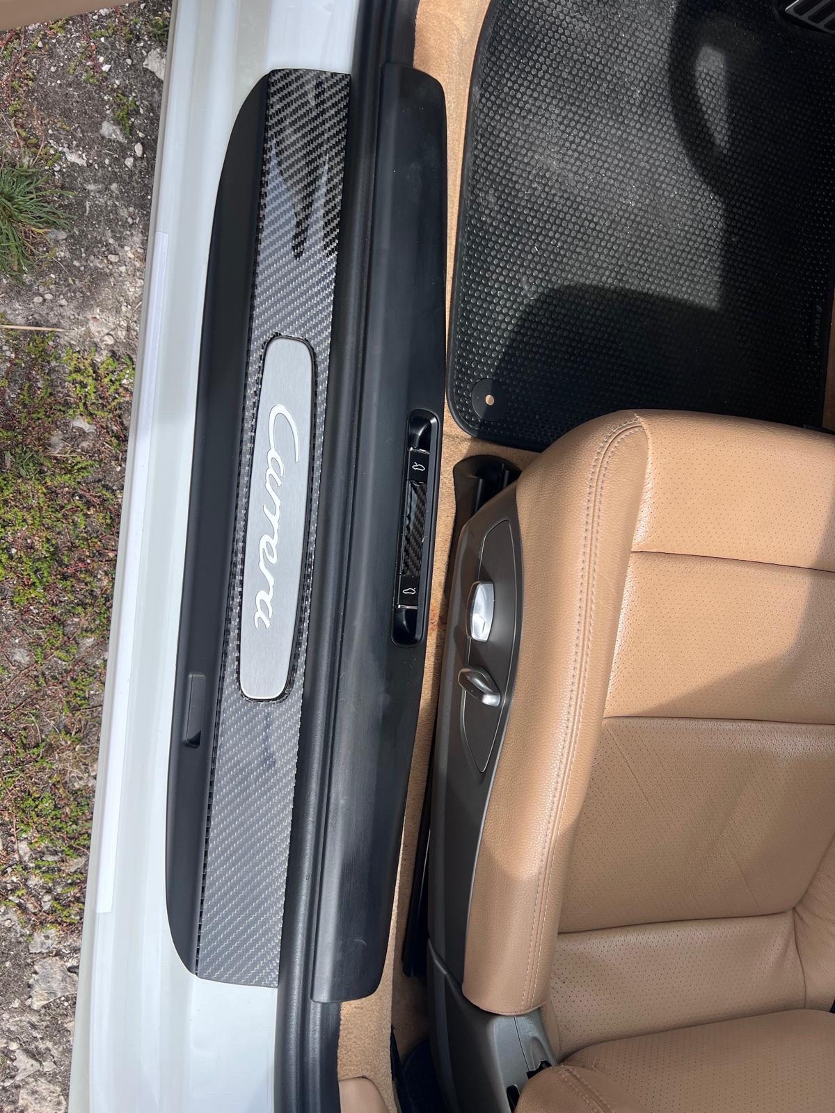 Porsche 911 Carrera 4S — photo 14