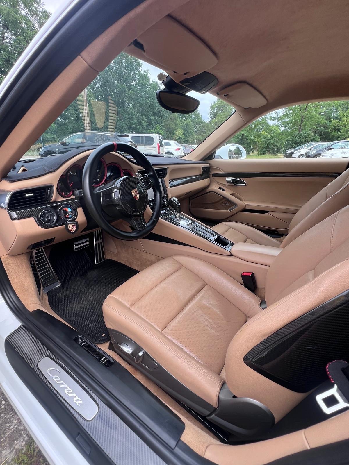 Porsche 911 Carrera 4S — photo 10